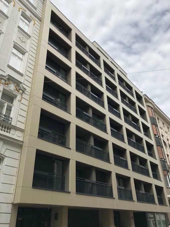 Moderne Trifft Tradition Im Herzen Wiens Exterior photo